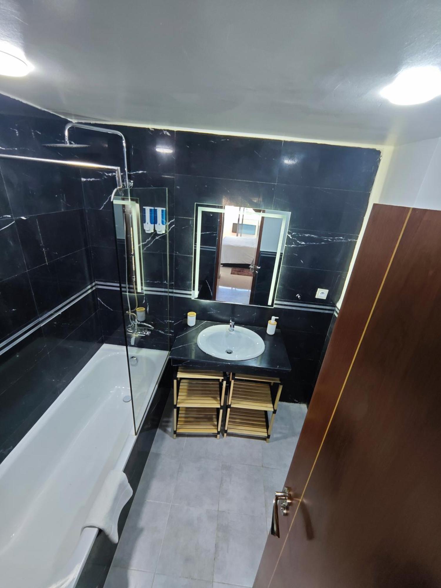Holiday Apartments In Tanger Boulevard Bagian luar foto